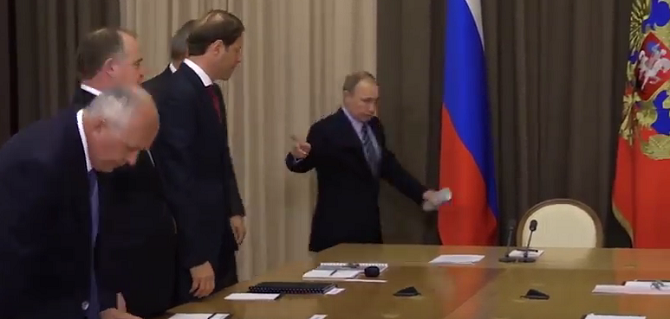 Путин сделал замечание Рогозину -ВИДЕО
